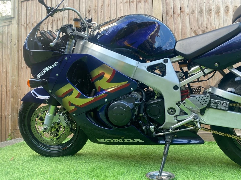 1999 Honda CBR - Image 24 of 30