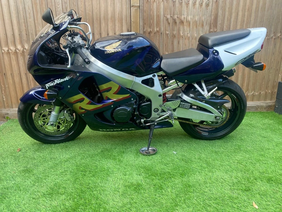 1999 Honda CBR - Image 11 of 30