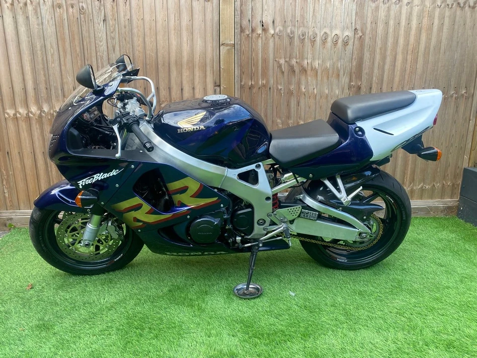 1999 Honda CBR - Image 12 of 30