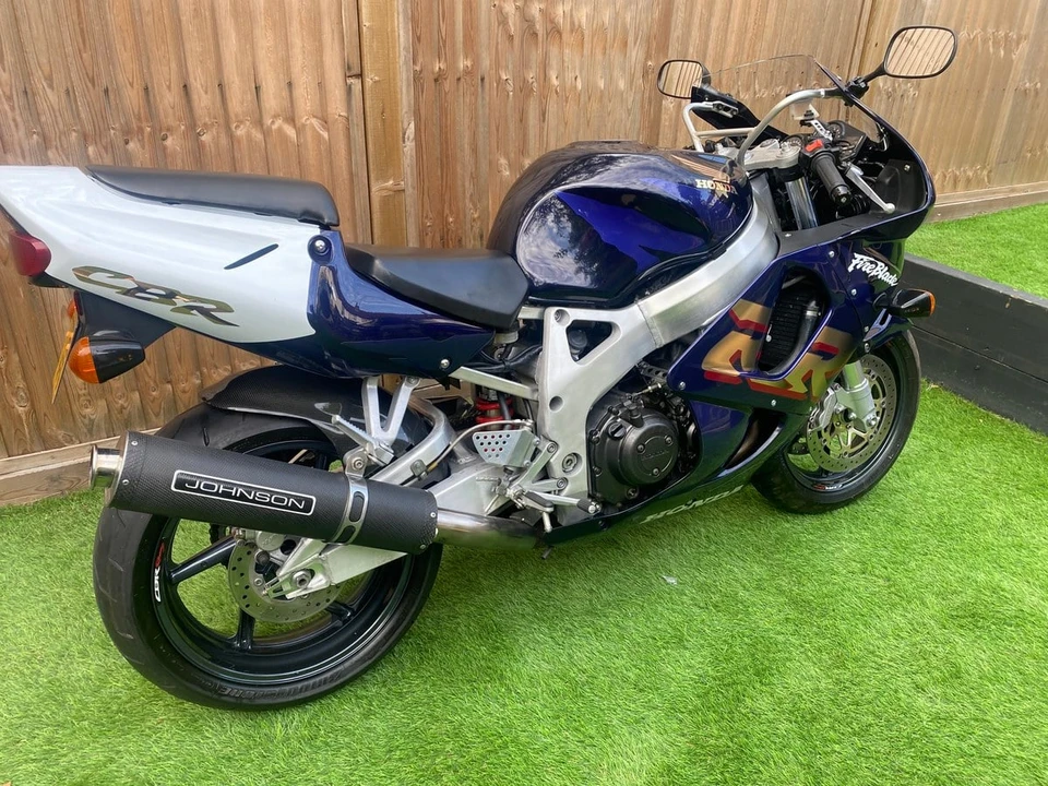 1999 Honda CBR - Image 16 of 30