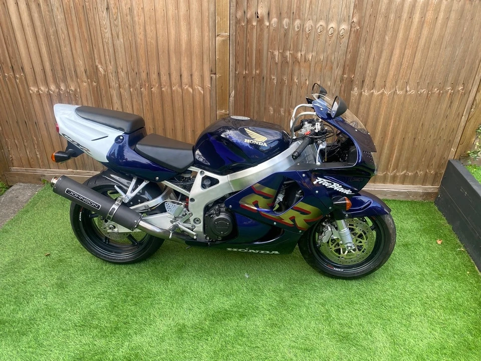 1999 Honda CBR - Image 17 of 30