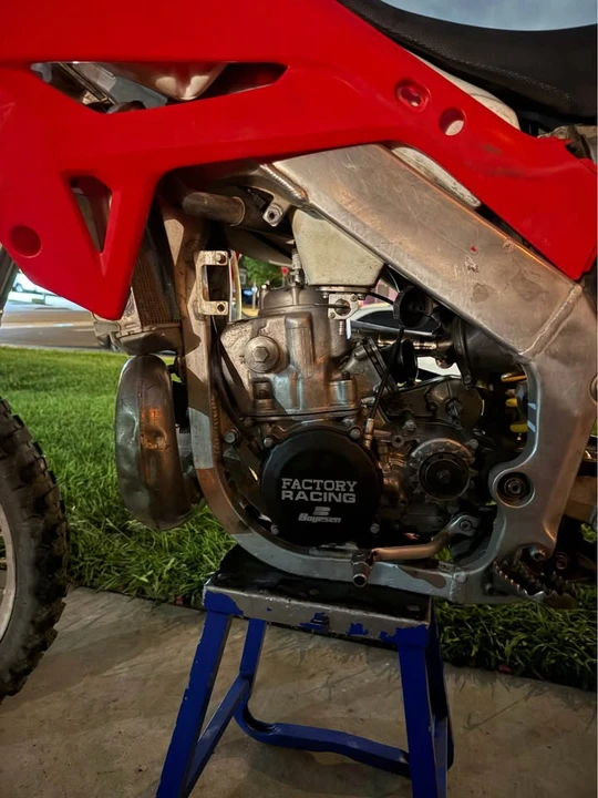 1999 Honda CR - Image 6 of 7