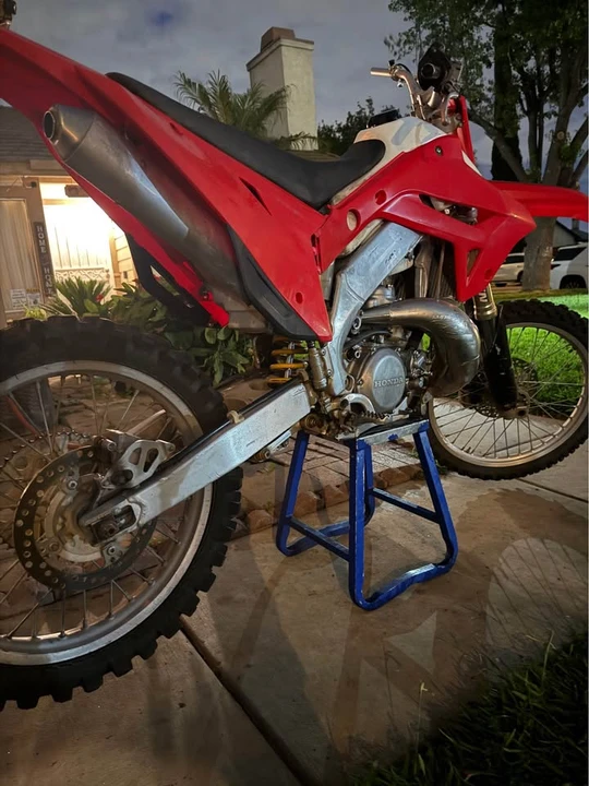 1999 Honda CR - Image 4 of 7
