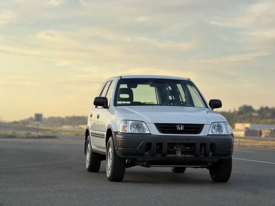 1999 Honda CR-V 1st Gen - Image 13 of 31