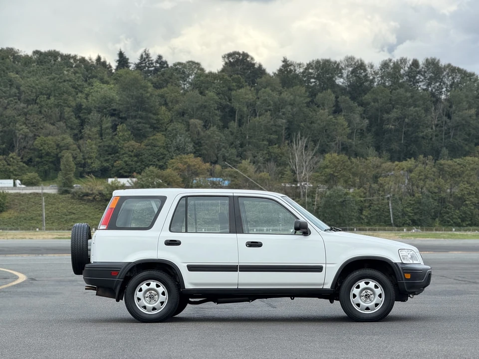 1999 Honda CR-V 1st Gen - Image 24 of 31