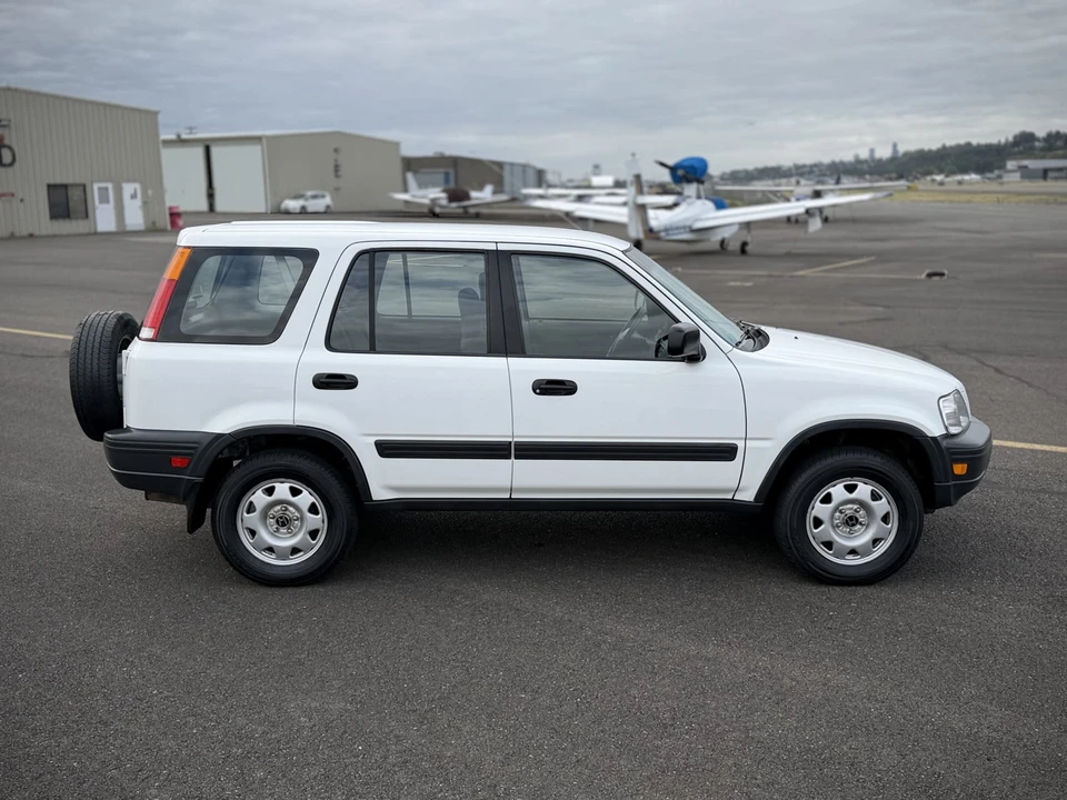 1999 Honda CR-V 1st Gen - Image 26 of 31