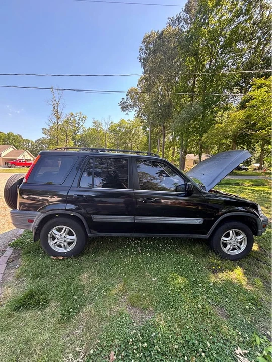 1999 Honda CR-V 1st Gen - Image 2 of 14
