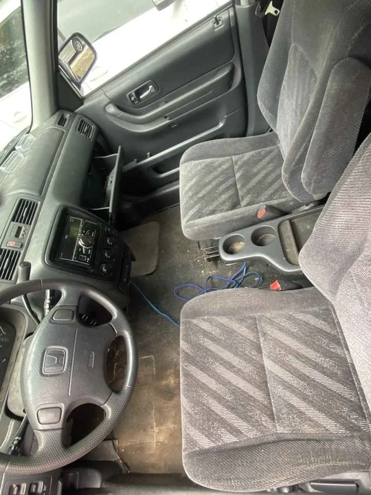 1999 Honda CR-V 1st Gen - Image 3 of 15