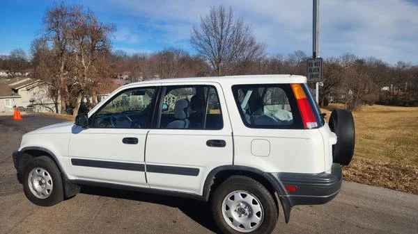 1999 Honda CR-V 1st Gen - Image 9 of 21