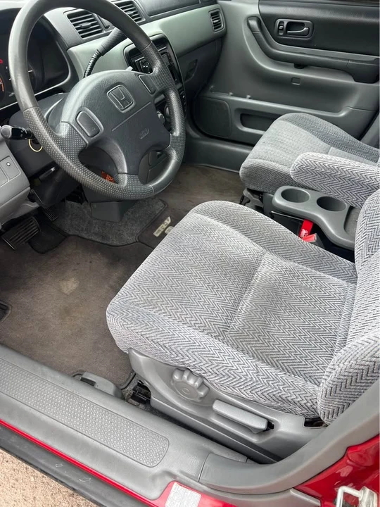 1999 Honda CR-V 1st Gen - Image 9 of 10
