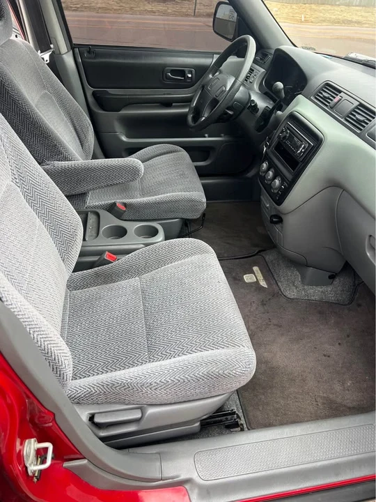 1999 Honda CR-V 1st Gen - Image 7 of 10