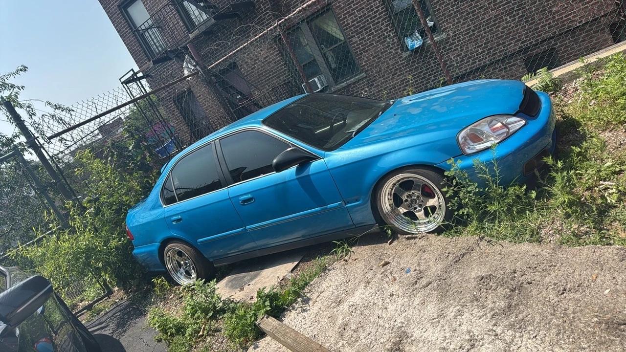 1999 Honda EK Civic - Image 2 of 7