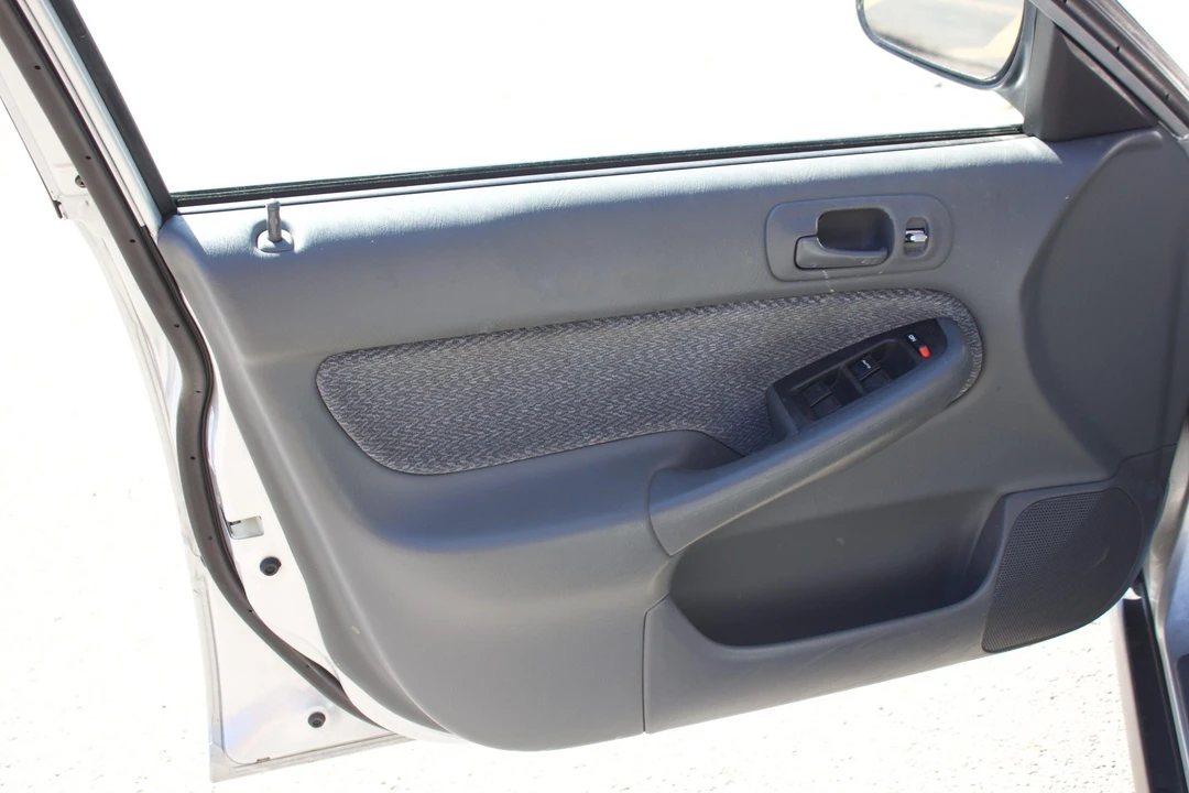 1999 Honda EK Civic - Image 23 of 31