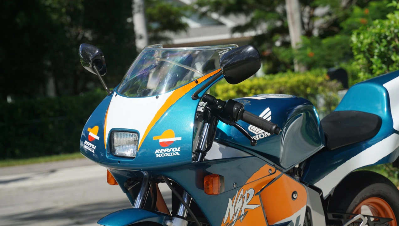 1999 Honda NSR - Image 27 of 31