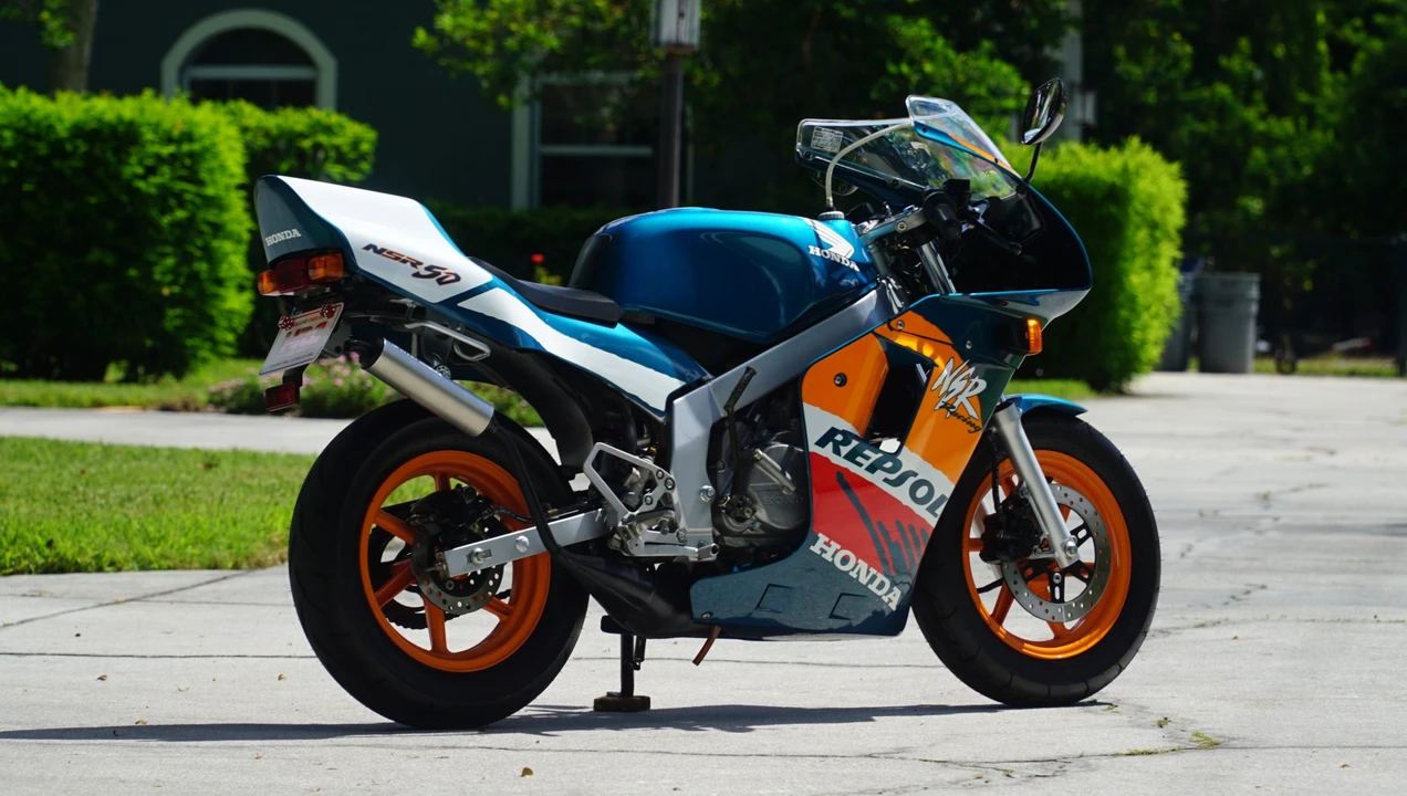 1999 Honda NSR - Image 14 of 31