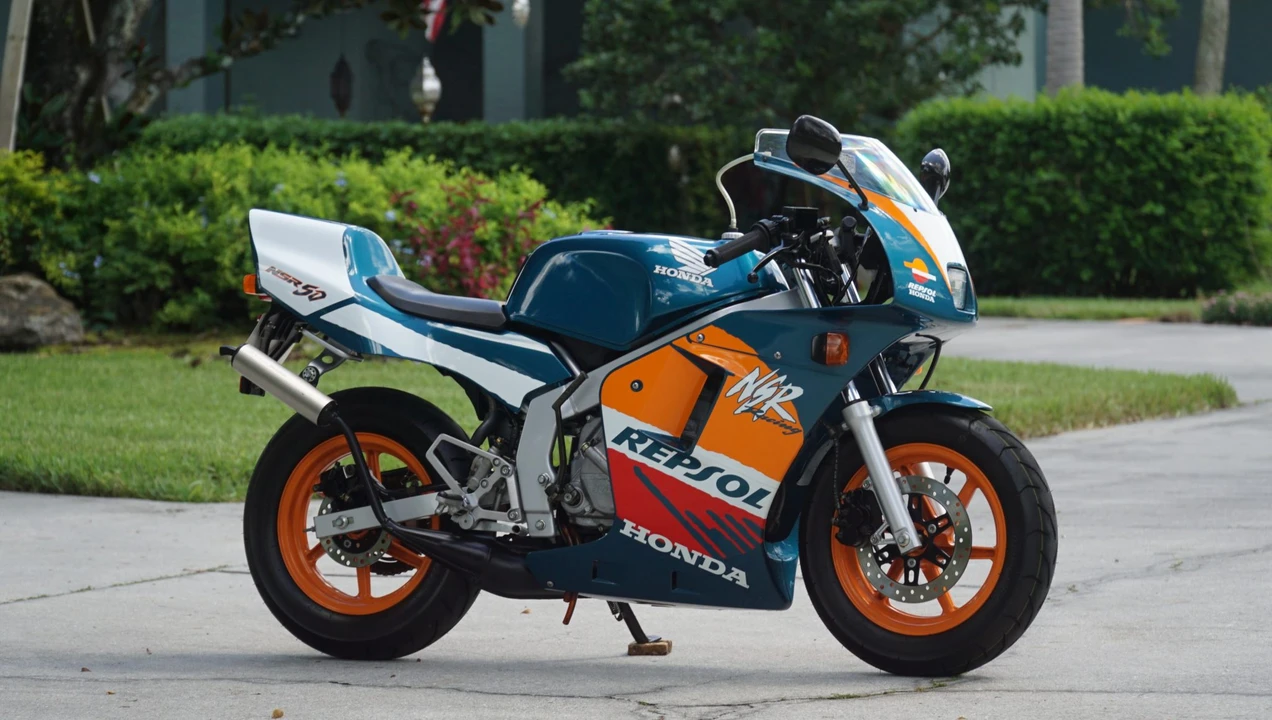 1999 Honda NSR - Image 17 of 31
