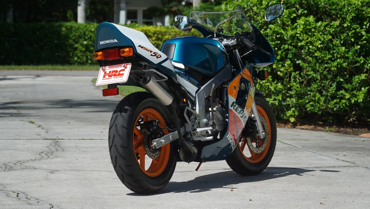 1999 Honda NSR - Image 11 of 31