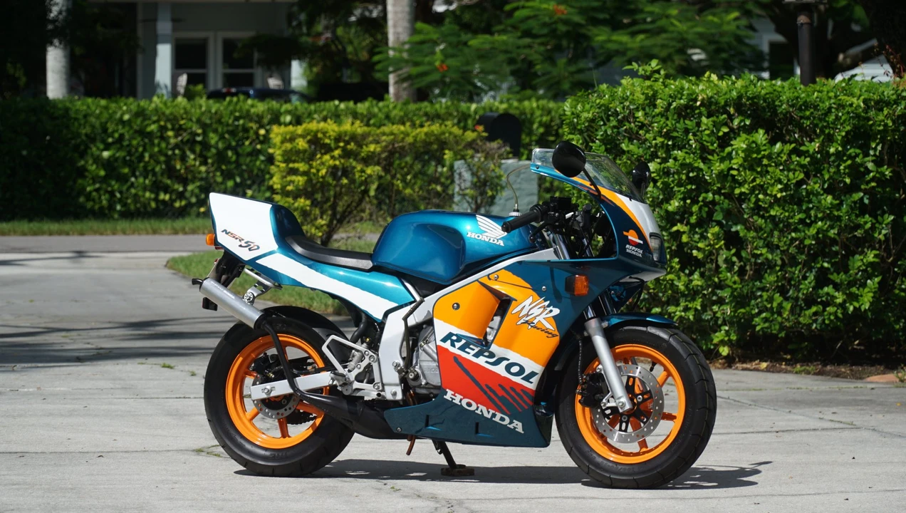 1999 Honda NSR - Image 16 of 31