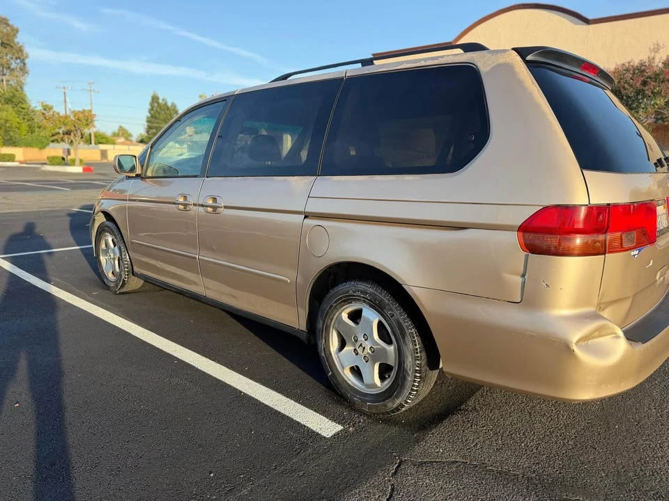 1999 Honda Odyssey - Image 10 of 16