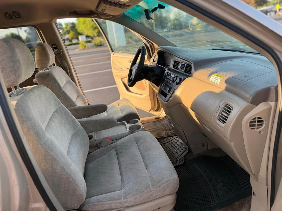 1999 Honda Odyssey - Image 7 of 16