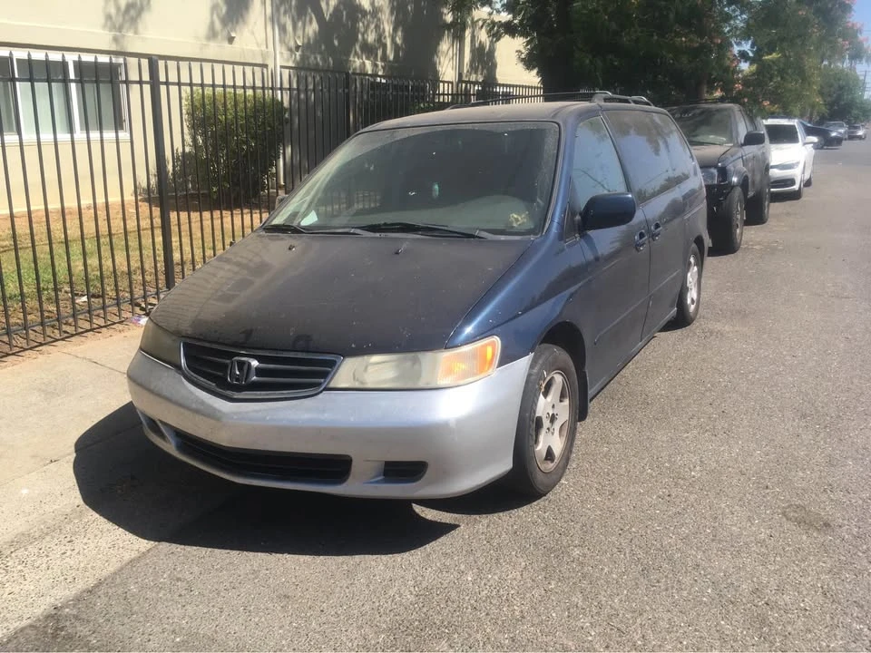 1999 Honda Odyssey - Image 2 of 5