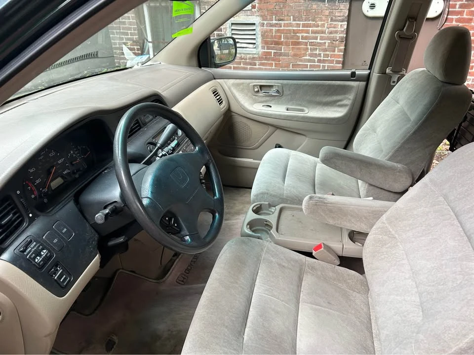 1999 Honda Odyssey - Image 18 of 20