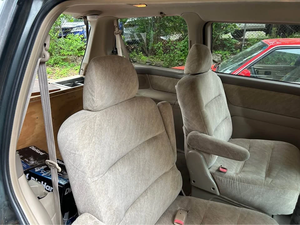 1999 Honda Odyssey - Image 19 of 20