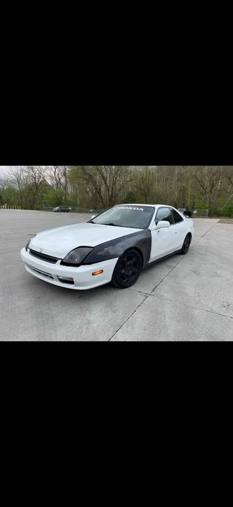 1999 Honda Prelude 5th Gen - Image 2 of 3