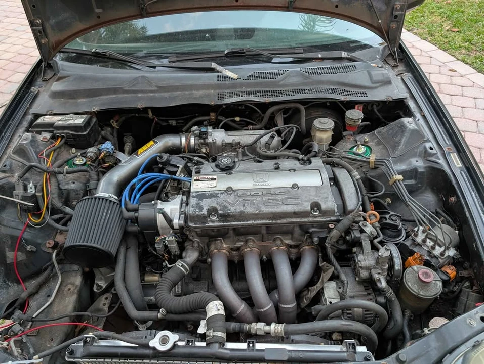 1999 Honda Prelude 5th Gen - Image 4 of 16