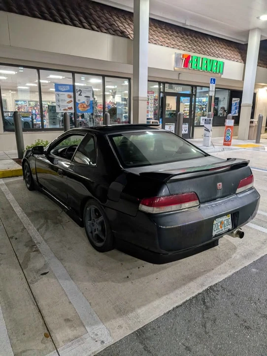 1999 Honda Prelude 5th Gen - Image 10 of 16