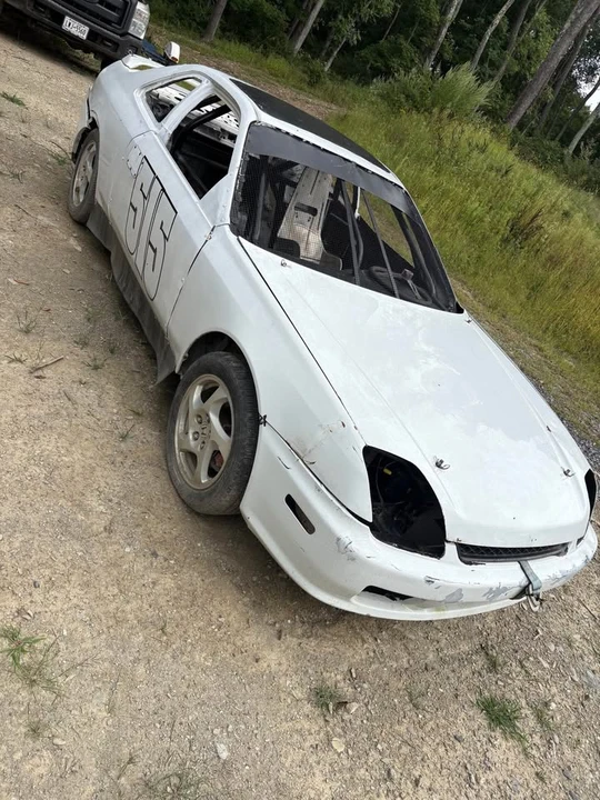 1999 Honda Prelude 5th Gen - Image 2 of 8