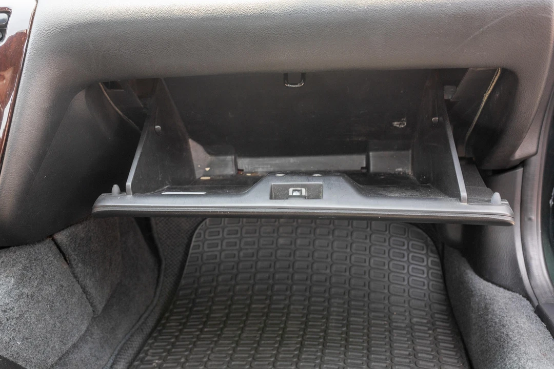 1999 Honda Prelude 5th Gen - Image 24 of 31