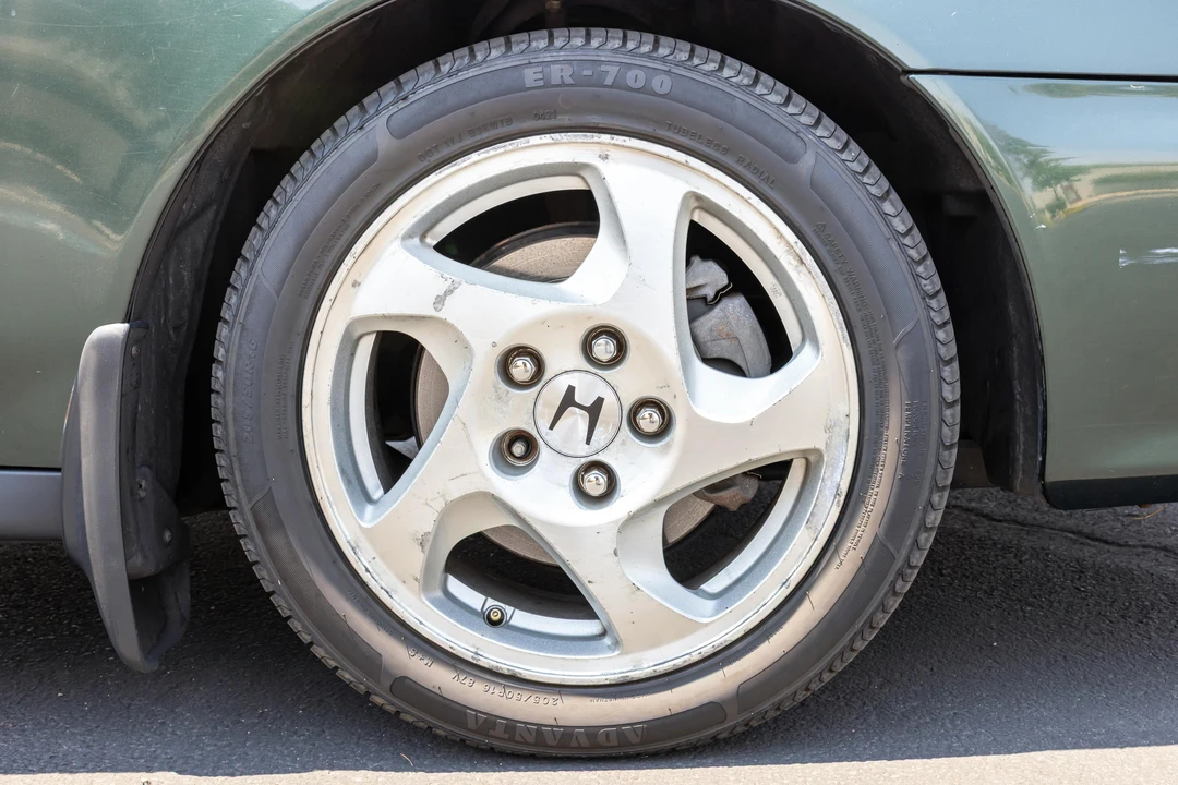 1999 Honda Prelude 5th Gen - Image 13 of 31