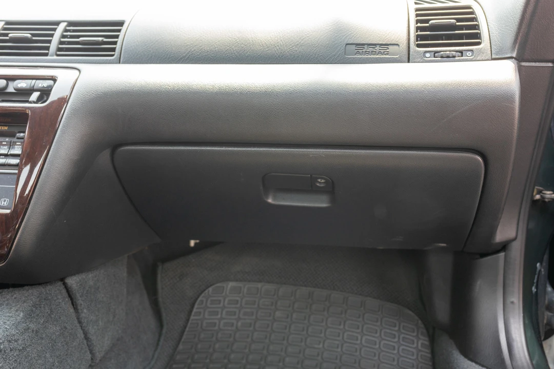 1999 Honda Prelude 5th Gen - Image 23 of 31