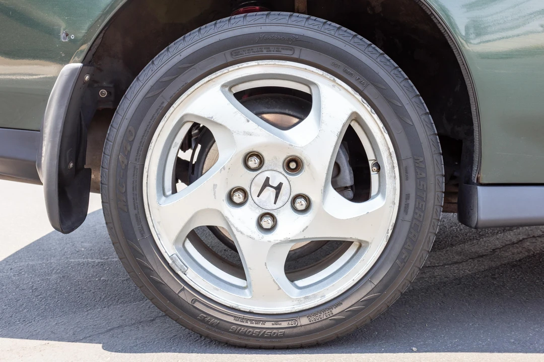 1999 Honda Prelude 5th Gen - Image 12 of 31