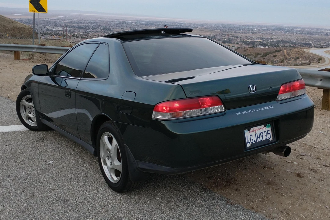 1999 Honda Prelude 5th Gen - Image 13 of 25