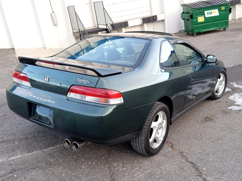 1999 Honda Prelude 5th Gen - Image 21 of 31