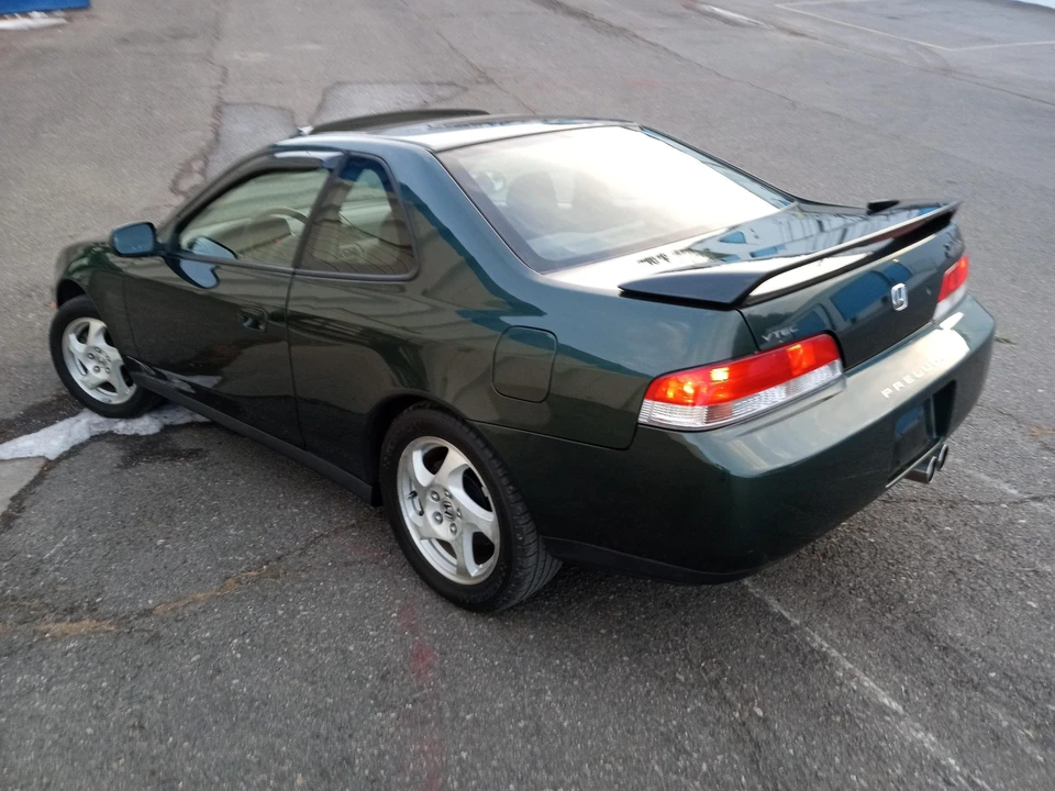 1999 Honda Prelude 5th Gen - Image 15 of 31