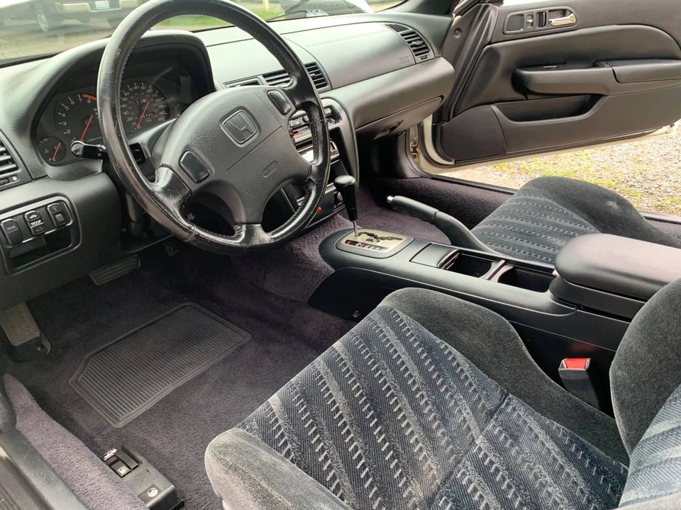 1999 Honda Prelude 5th Gen - Image 9 of 10