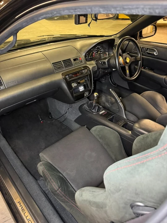 1999 Honda Prelude 5th Gen - Image 11 of 19