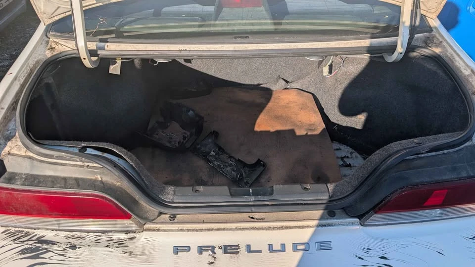 1999 Honda Prelude 5th Gen - Image 7 of 17