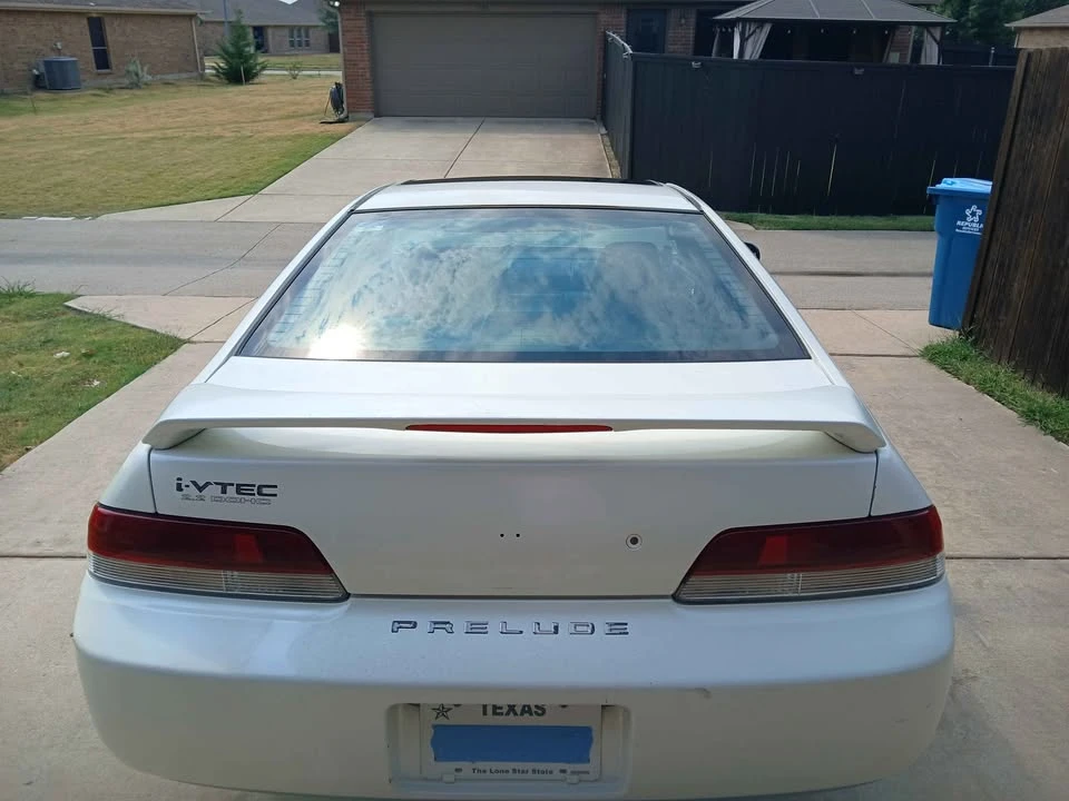 1999 Honda Prelude 5th Gen - Image 17 of 19
