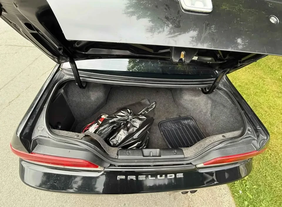 1999 Honda Prelude 5th Gen - Image 9 of 11