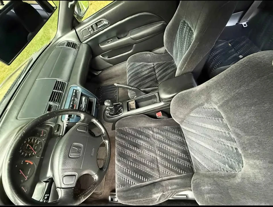 1999 Honda Prelude 5th Gen - Image 8 of 11