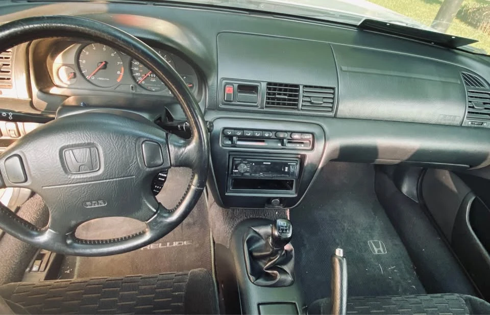 1999 Honda Prelude 5th Gen - Image 9 of 11