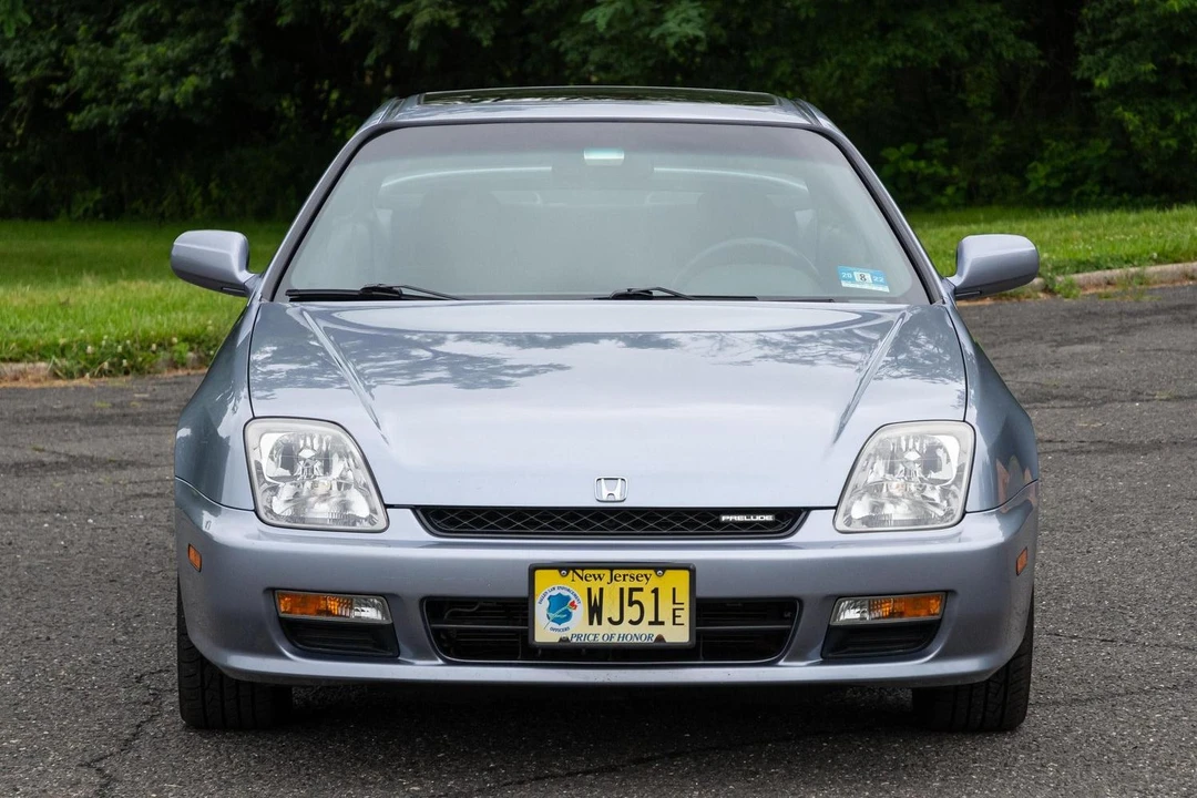 1999 Honda Prelude 5th Gen - Image 2 of 31