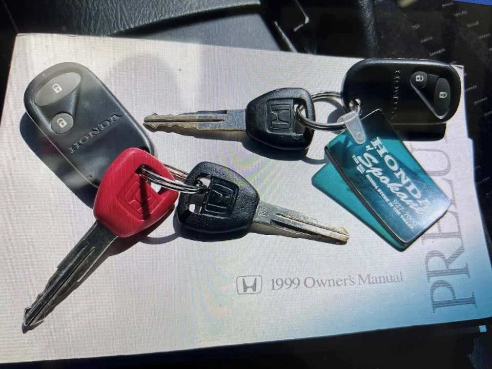 1999 Honda Prelude 5th Gen - Image 11 of 12