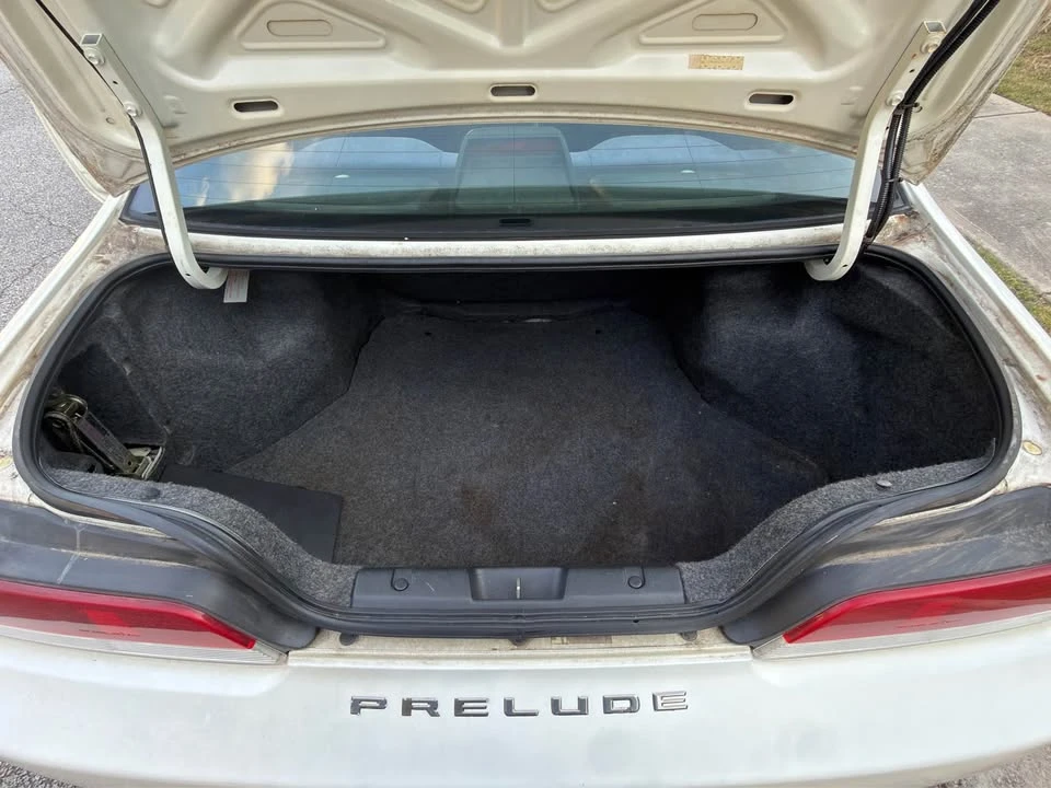 1999 Honda Prelude 5th Gen - Image 11 of 20