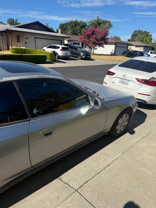 1999 Honda Prelude 5th Gen - Image 2 of 12