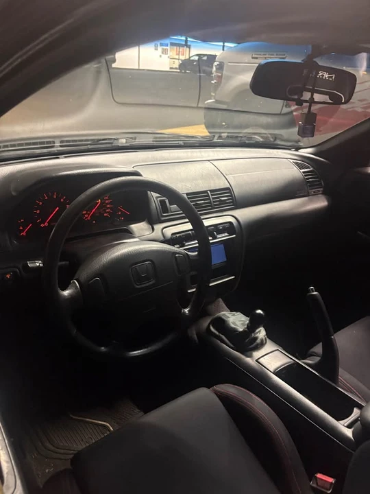 1999 Honda Prelude 5th Gen - Image 4 of 5
